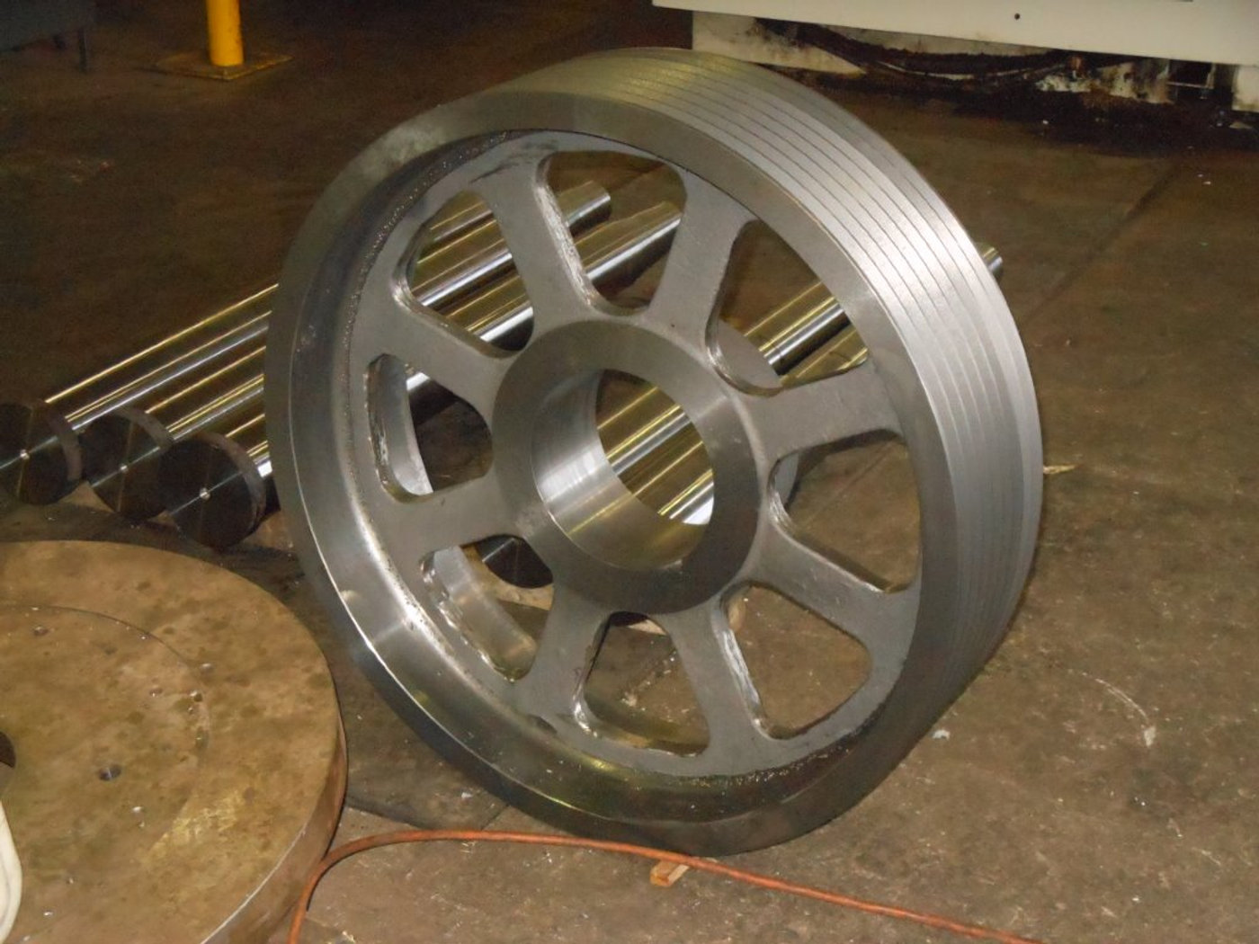 Large machined pulley with spoked hub